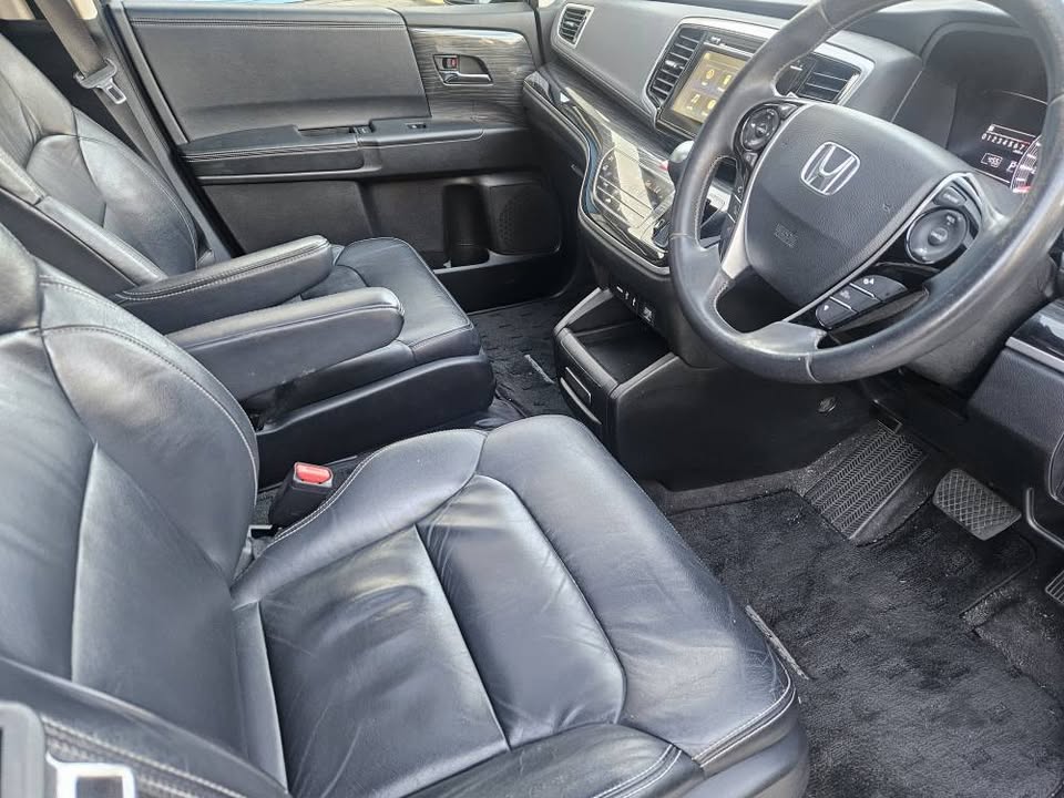2015 Honda Odessey Vti- L Luxury 9.jpg